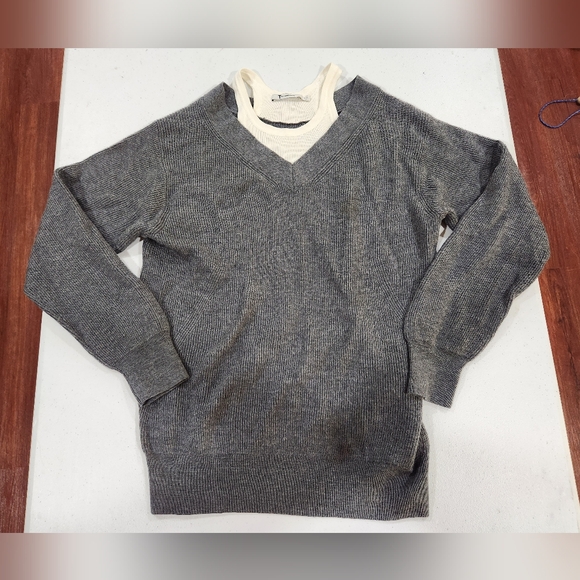 T Alexander Wang Charcoal Cropped Bi-layer V-Neck Sweater - Picture 2 of 6